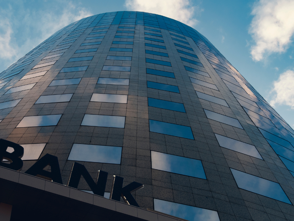 Deutsche Bank Close to $1B CRE Loan Portfolio Sale