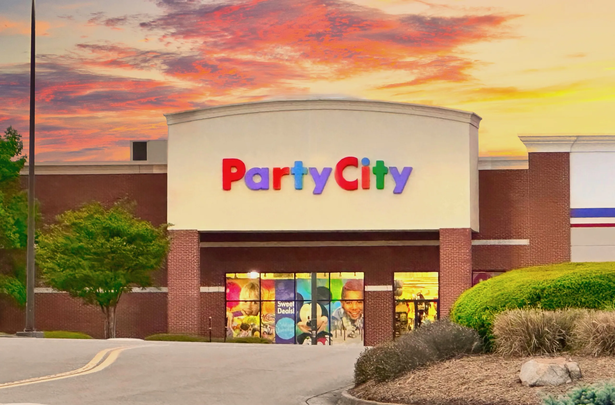 Almost 700 Party City Leases on Auction After 2nd Bankruptcy